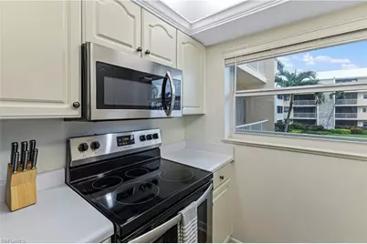 3000 Gulf Shore Blvd N #211, Naples, FL 34103 - Photo 18