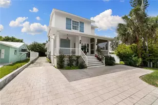 2348 Florida Ave, Naples, FL 34112 - Photo 1