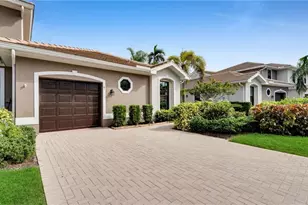 7730 Woodbrook Cir, Naples, FL 34104 - Photo 2