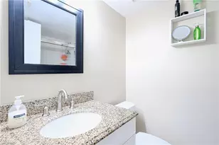 201 Quail Forest Blvd, Naples, FL 34105 - Photo 16