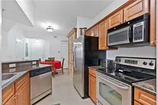 12990 Positano Cir, Naples, FL 34105 - Photo 10