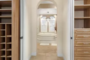 1534 Vintage Ln, Naples, FL 34104 - Photo 32