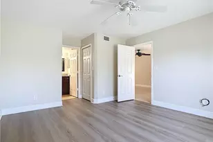 729 Landover Ct, Naples, FL 34104 - Photo 14