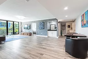 6075 Pelican Bay Blvd, Naples, FL 34108 - Photo 14