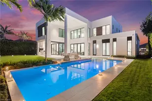 641 Starboard Dr, Naples, FL 34103 - Photo 1