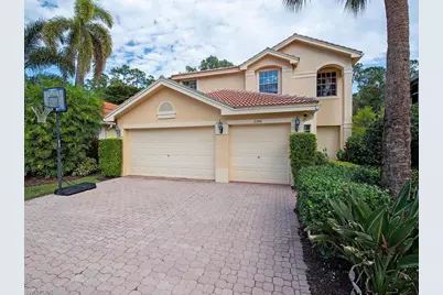 2346 Butterfly Palm Dr, Naples, FL 34119 - Photo 2