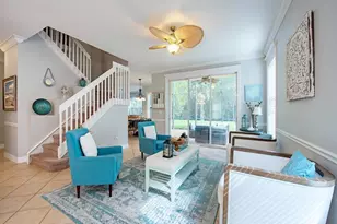 2346 Butterfly Palm Dr, Naples, FL 34119 - Photo 4