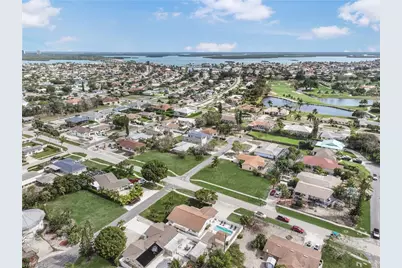 320 Marco Lake Dr, Marco Island, FL 34145 - Photo 24