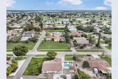 320 Marco Lake Dr, Marco Island, FL 34145 - Photo 30
