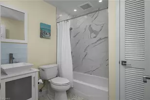 864 Tanbark Dr, Naples, FL 34108 - Photo 24