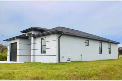 2814 68th St W, Lehigh Acres, FL 33971 - Photo 2