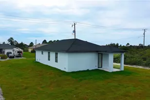 2814 68th St W, Lehigh Acres, FL 33971 - Photo 6