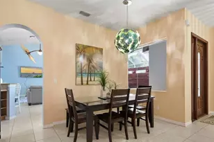 1309 Briarwood Ct, Naples, FL 34104 - Photo 22