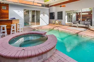 1309 Briarwood Ct, Naples, FL 34104 - Photo 8