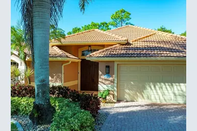 1309 Briarwood Ct, Naples, FL 34104 - Photo 4
