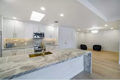 780 5th Ave S #305, Naples, FL 34102 - Photo 1