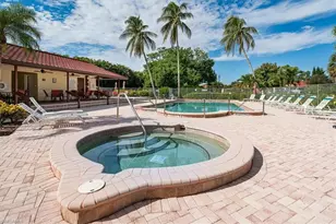 2009 Pine Isle Ln, Naples, FL 34112 - Photo 30