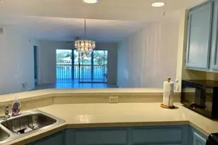 9580 Victoria Ln Ln, Naples, FL 34109 - Photo 4