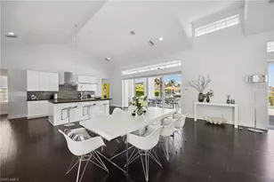 299 Mermaids Bight, Naples, FL 34103 - Photo 6