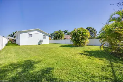111 7th St, Naples, FL 34113 - Photo 28
