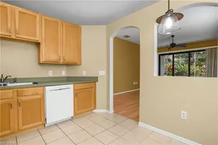 7820 Sandpine Ct, Naples, FL 34104 - Photo 10