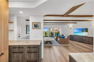 2401 Gulf Shore Blvd N, Naples, FL 34103 - Photo 10