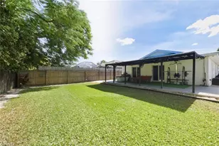 809 101st Ave N, Naples, FL 34108 - Photo 28