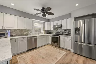 809 101st Ave N, Naples, FL 34108 - Photo 14