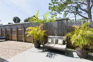 809 101st Ave N, Naples, FL 34108 - Photo 32