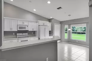 2925 Cypress Trace Cir, Naples, FL 34119 - Photo 4