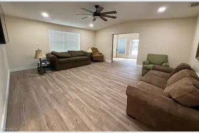 1273 5th Ave N, Naples, FL 34102 - Photo 6