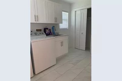 310 Carnaby Ct, Naples, FL 34112 - Photo 14