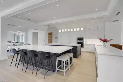 678 Katemore Ln, Naples, FL 34108 - Photo 12