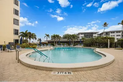 3410 Gulf Shore Blvd N #302, Naples, FL 34103 - Photo 14