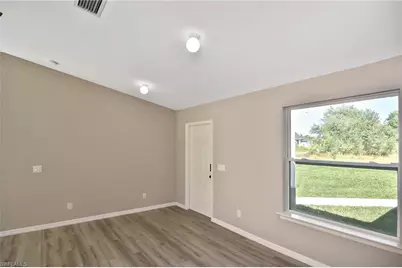 902 Lytle St E, Lehigh Acres, FL 33974 - Photo 16
