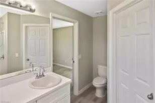 902 Lytle St E, Lehigh Acres, FL 33974 - Photo 22