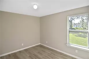 902 Lytle St E, Lehigh Acres, FL 33974 - Photo 12