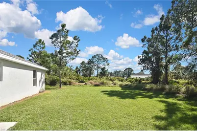 902 Lytle St E, Lehigh Acres, FL 33974 - Photo 34