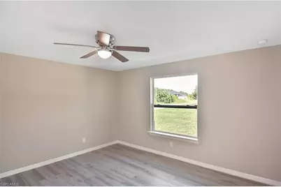 902 Lytle St E, Lehigh Acres, FL 33974 - Photo 18