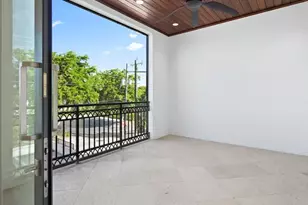 745 12th Ave S, Naples, FL 34102 - Photo 22