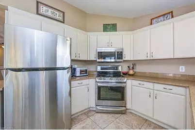 940 Woodshire Ln #M1, Naples, FL 34105 - Photo 4