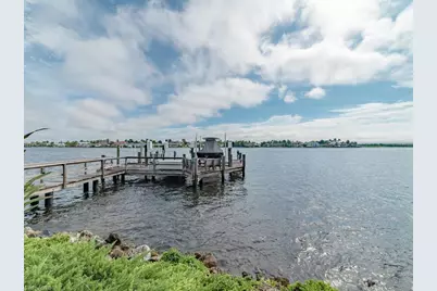 883 Galleon Dr, Naples, FL 34102 - Photo 38