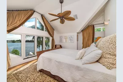 883 Galleon Dr, Naples, FL 34102 - Photo 26