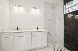 425 Naples Ave S, Lehigh Acres, FL 33974 - Photo 14