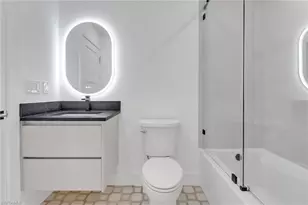 272 Yorkshire Ct, Naples, FL 34112 - Photo 24