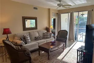 1390 Tiffany Ln, Naples, FL 34105 - Photo 6
