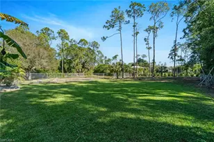 1158 Oakes Blvd, Naples, FL 34119 - Photo 38