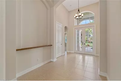 1158 Oakes Blvd, Naples, FL 34119 - Photo 6