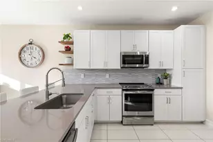 7421 Rockefeller Dr, Naples, FL 34119 - Photo 8