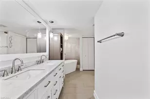 5880 Via Lugano, Naples, FL 34108 - Photo 12